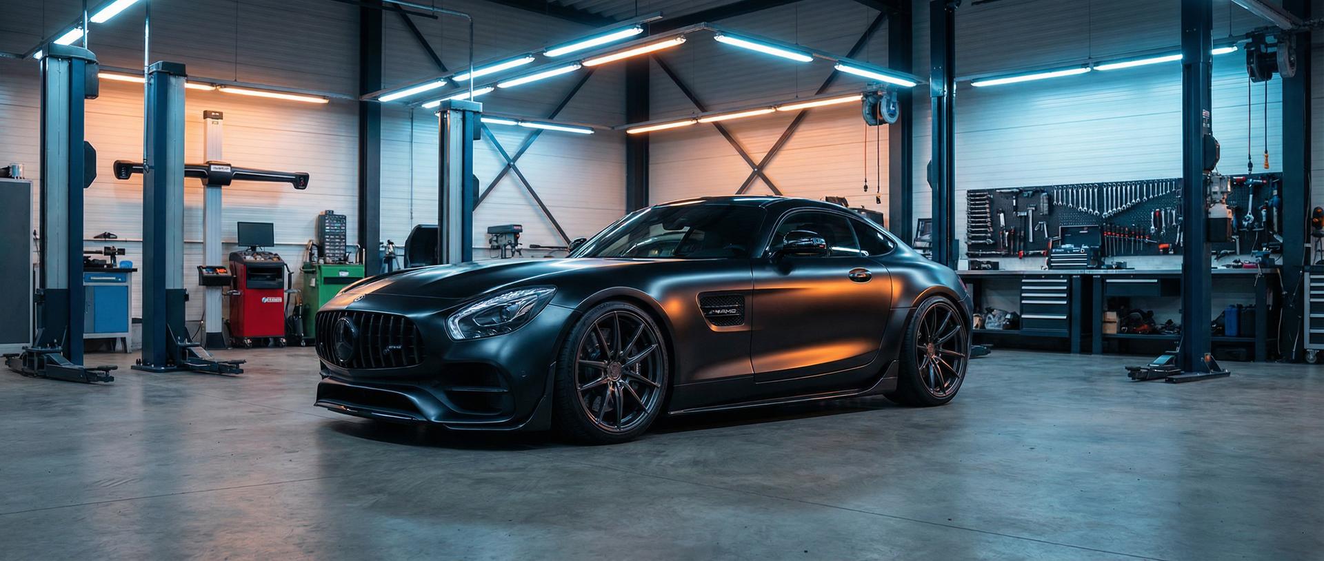 小优短视频视频 AMG GT改装车间视频